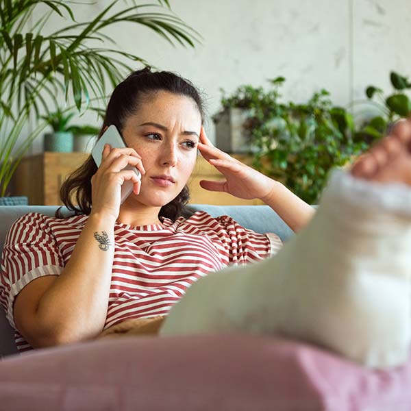 Young girl with fractured leg
